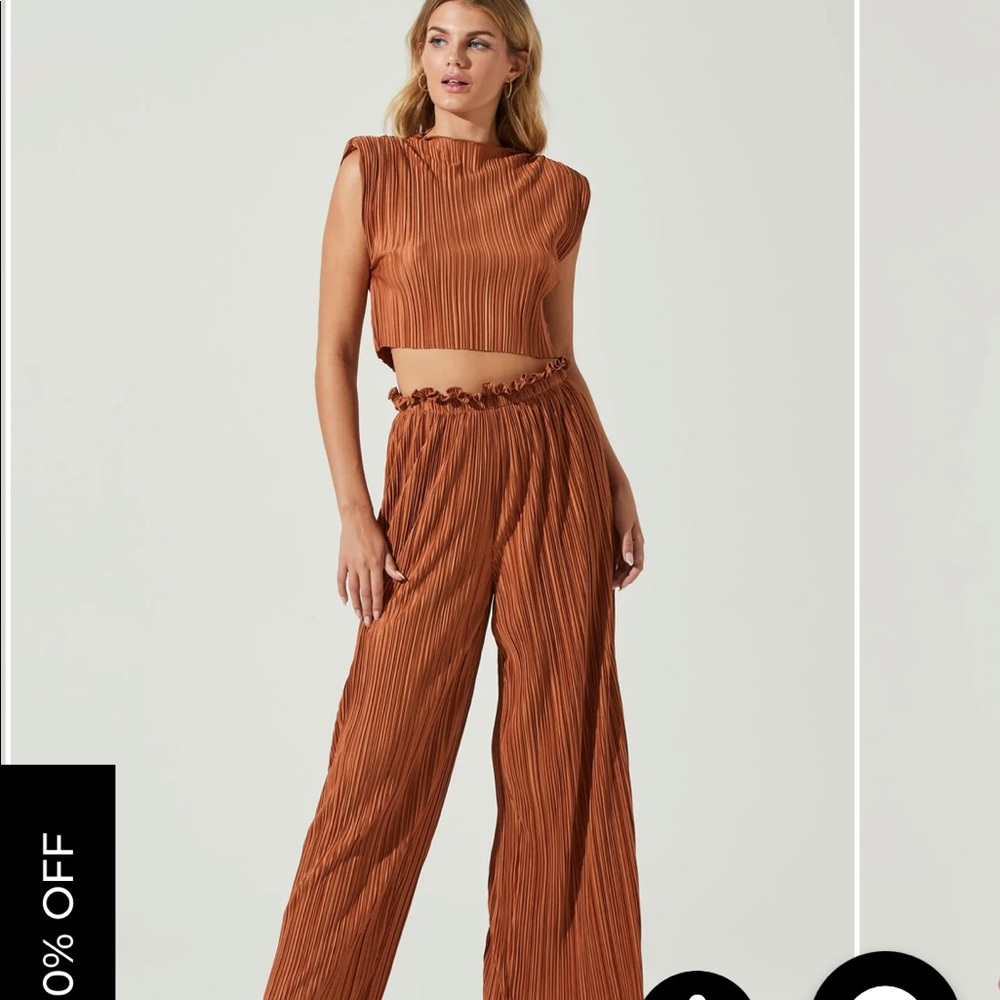 NWT ASTR the Label Cruise Top